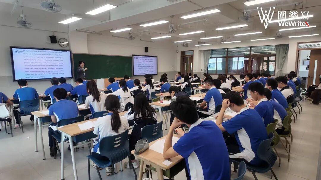 DSE 英文課堂：學生專注聽講實況